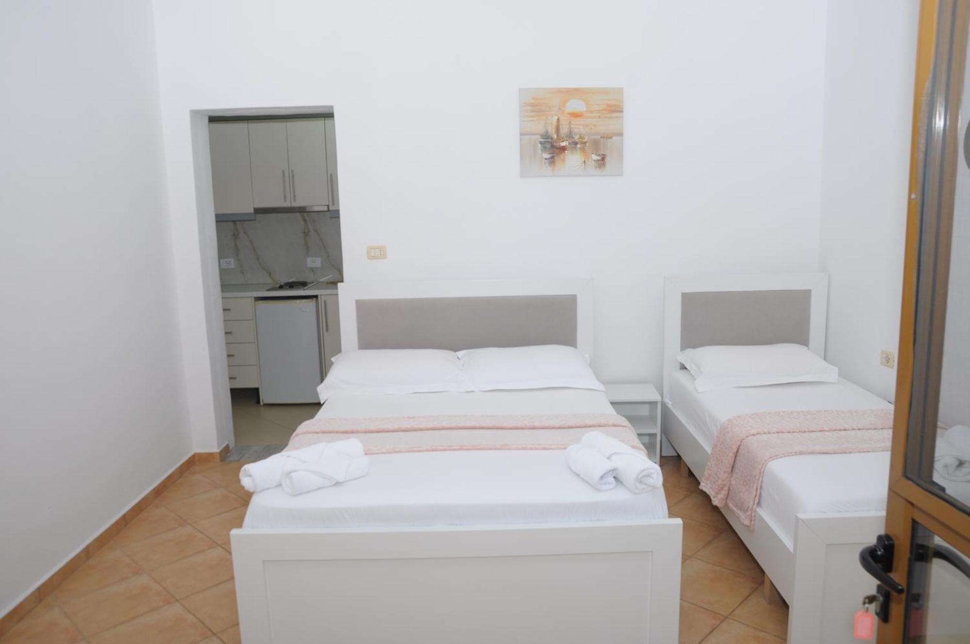 Hola Rooms Ksamil Dış mekan fotoğraf