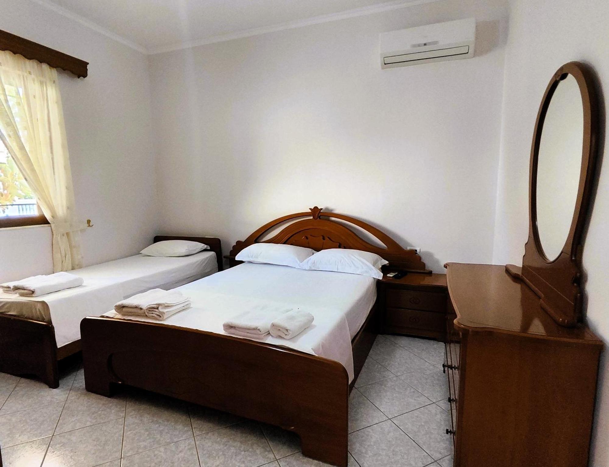 Hola Rooms Ksamil Dış mekan fotoğraf