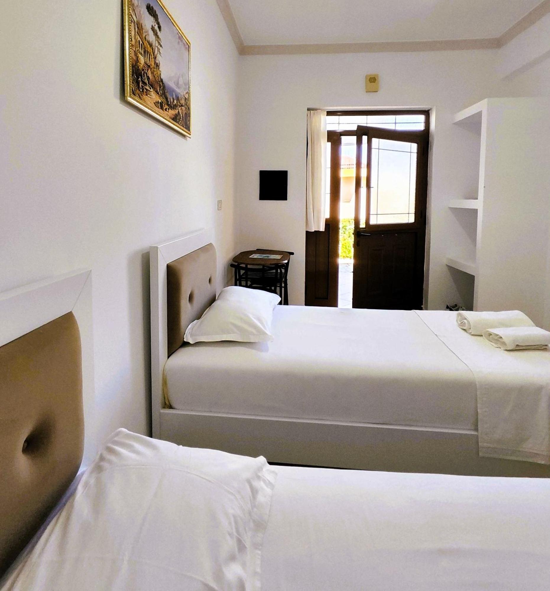 Hola Rooms Ksamil Dış mekan fotoğraf