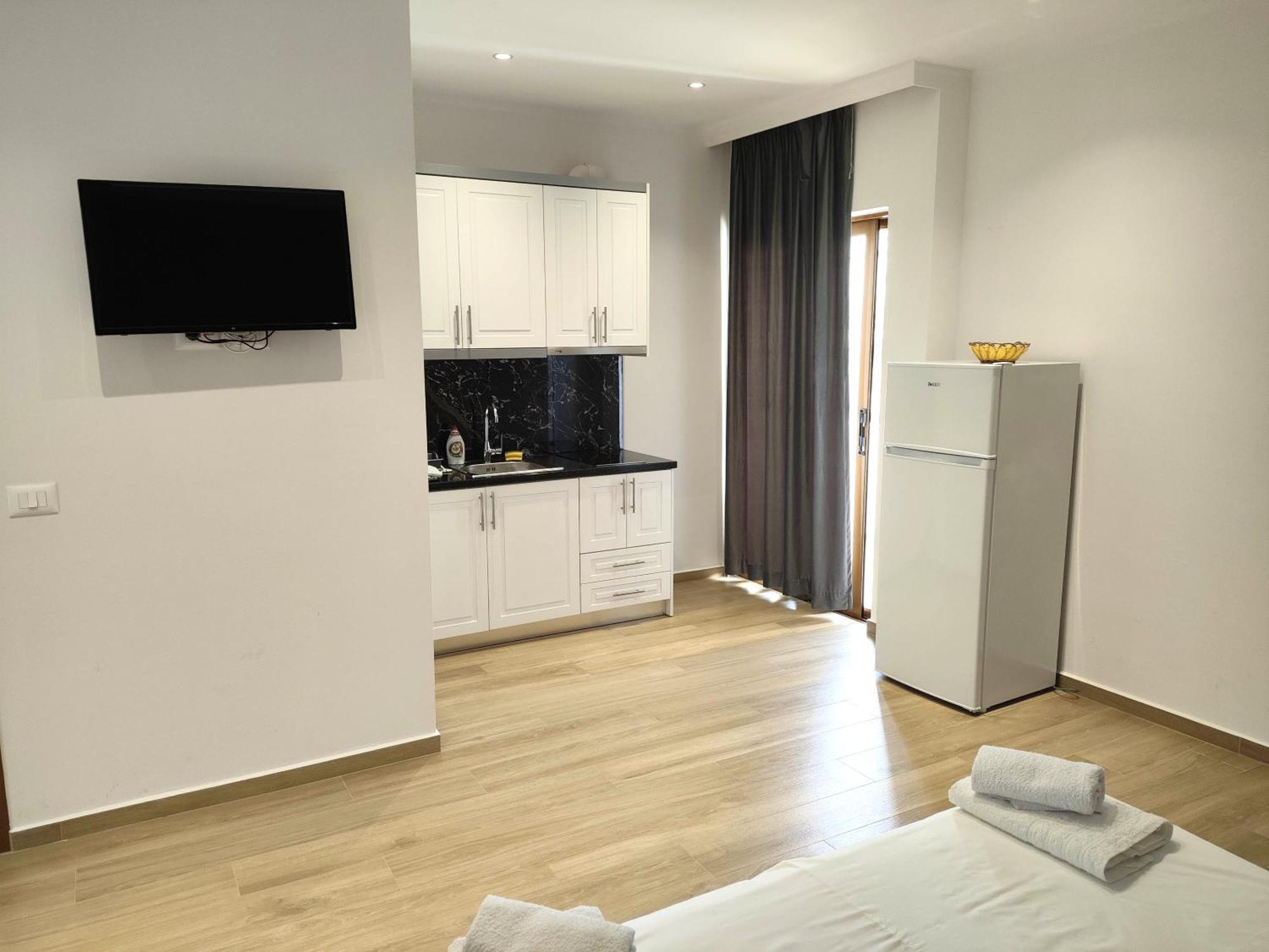 Hola Rooms Ksamil Dış mekan fotoğraf