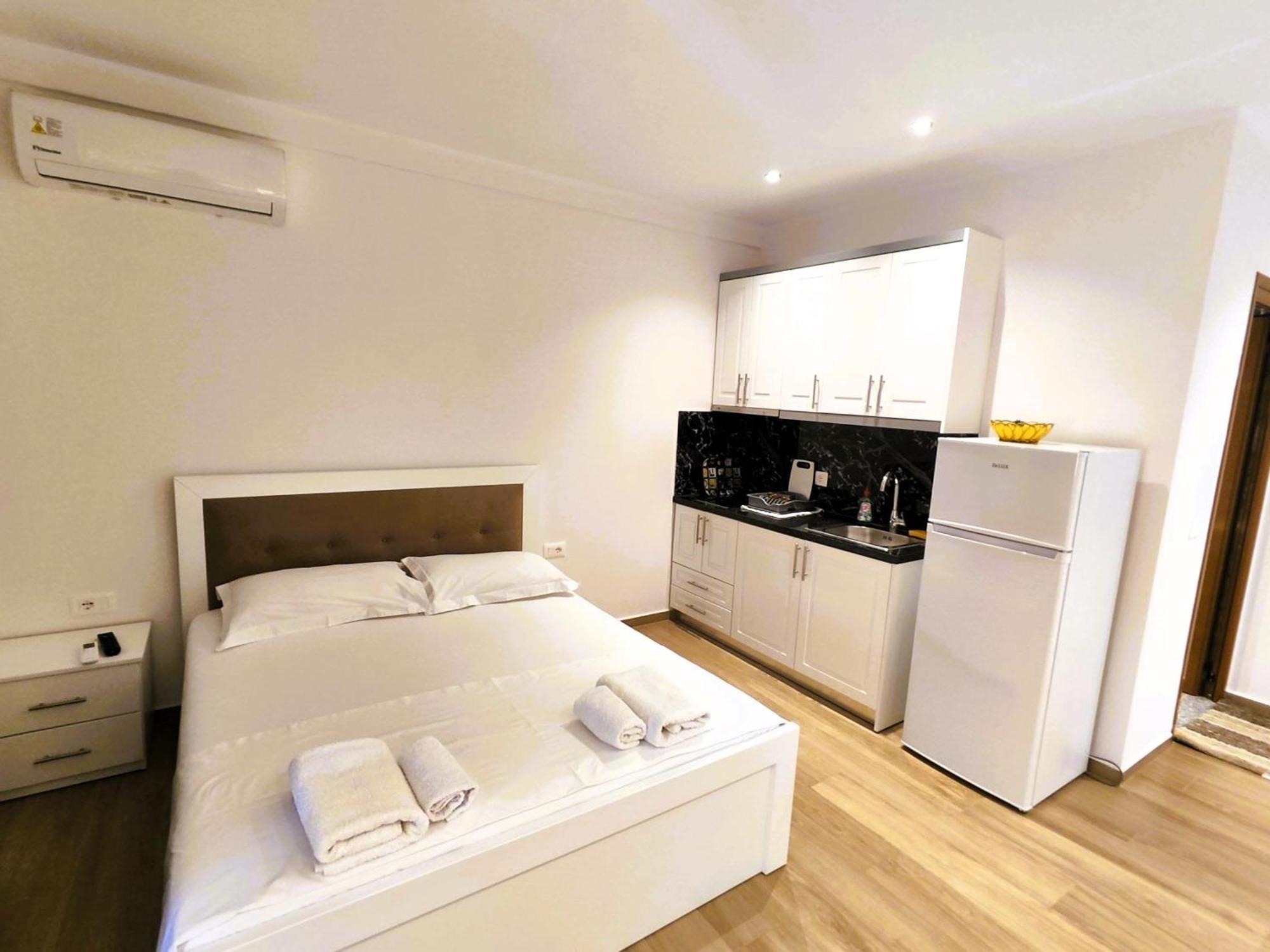 Hola Rooms Ksamil Dış mekan fotoğraf